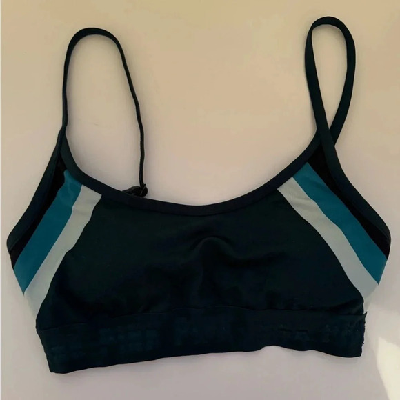 PINK Victoria's Secret Other - Victoria’s Secret Pink Ultimate Lightly Lined Sports Bra